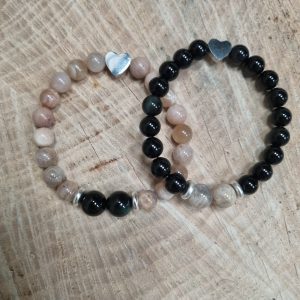 2 bracelets en obsidienne et pierre du soleil
