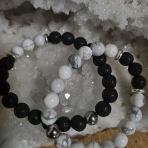 bracelets duo en pierre de lave et Howlite